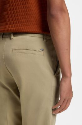 Pantalones modern fit, Desbordamiento de color beige