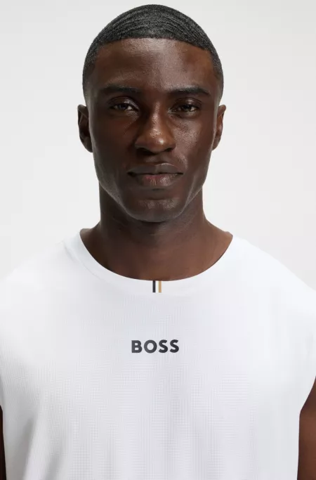 Active quick-dry tank top with contrast logo