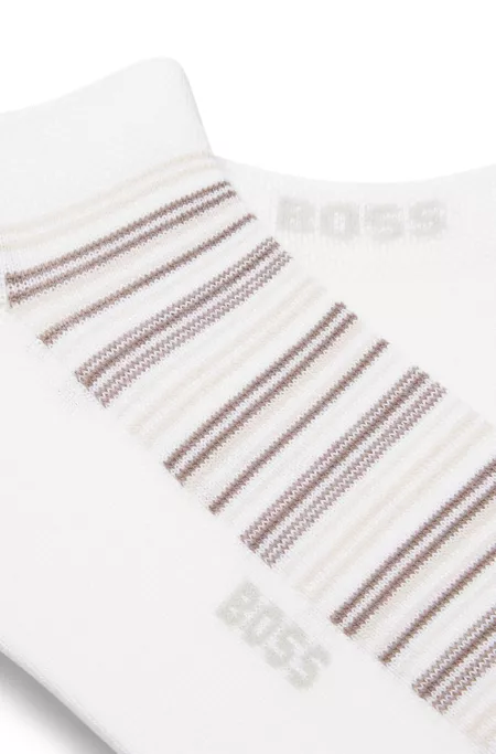 Two-pack of stretch socks in an ankle length