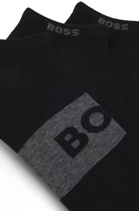 Three-pack of cotton-blend socks in an ankle length