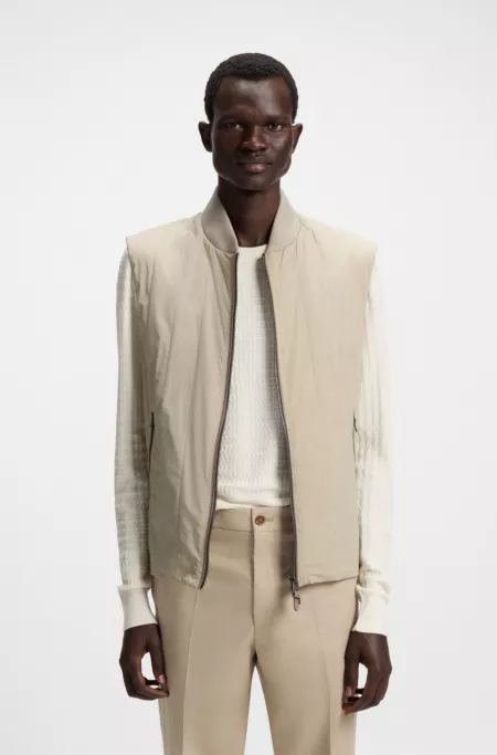 Tonal-binding gilet with water-repellent finish