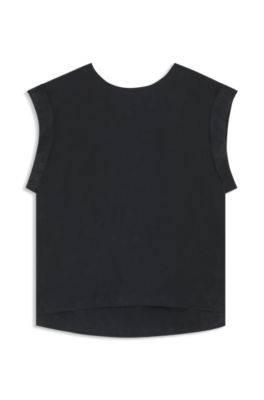 Blusa regular fit con cierre de ojo de cerradura en la espalda, Negro