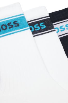 Paquete de tres pares de calcetines cortos con detalles de logo, Fantas&iacute;a
