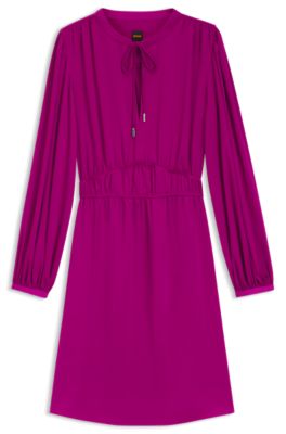 Vestido mini de sat&eacute;n arrugado con detalles fruncidos, Rosa oscuro