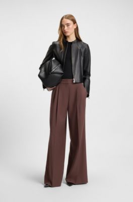 Pantalones relaxed fit en tejido el&aacute;stico con pinzas dobles, Marr&oacute;n oscuro