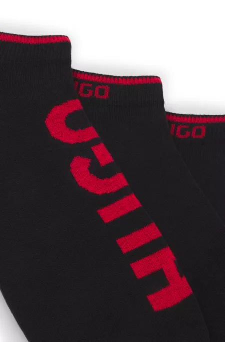 Three-pack of ankle socks with logos