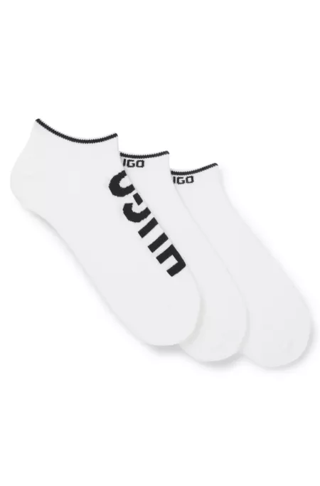 Three-pack of ankle socks with logos