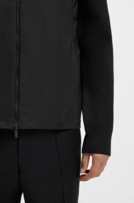 Cazadora regular fit con capucha y protecci&oacute;n frente a las inclemencias meteorol&oacute;gicas, Negro