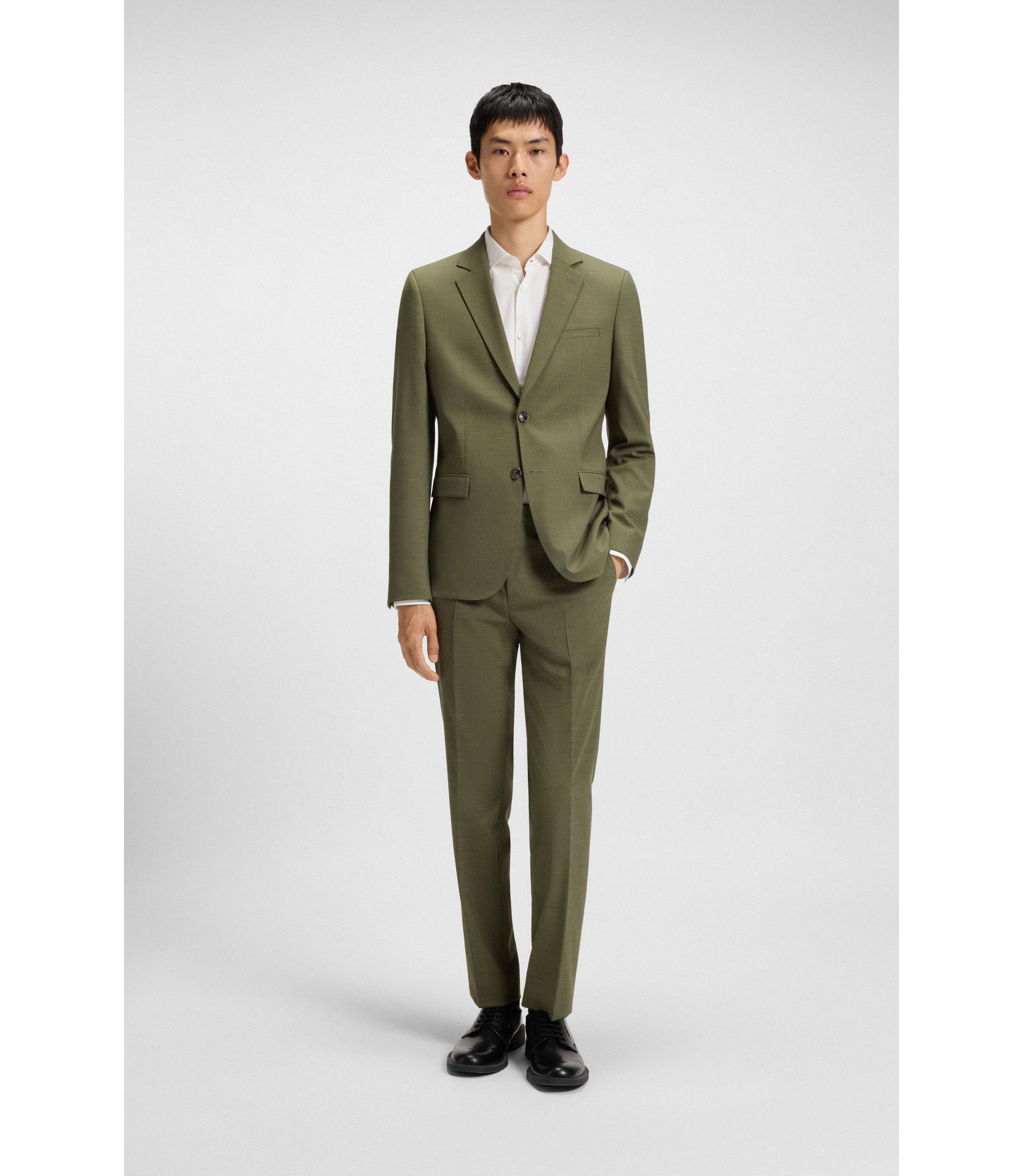 hbna50544715_355_300?wid=1980&