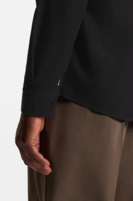 Camisa slim fit de algod&oacute;n Oxford, Negro