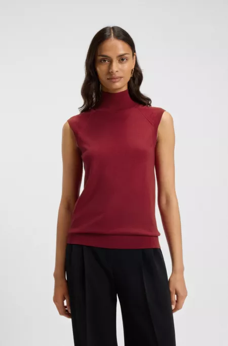 Sleeveless top in merino wool with mock neck