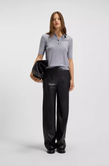 Short-sleeved sweater in merino wool with polo collar