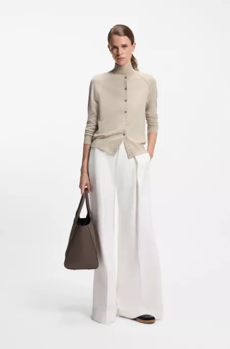 Button-up cardigan in extra-fine merino wool