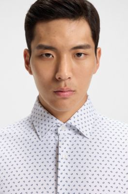 Chemise Slim en tissu stretch performant confectionn&eacute; en Italie, bleu clair