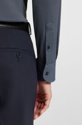 Camisa slim fit en sarga el&aacute;stica t&eacute;cnica estampada, Azul oscuro