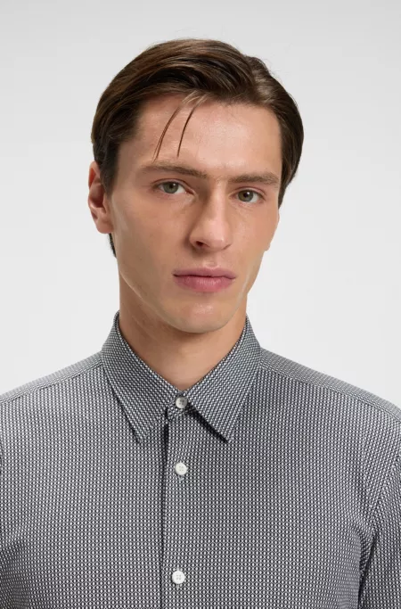 Patterned slim-fit shirt in flex-weave fabric