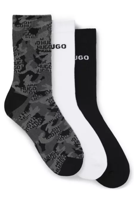 Three-pack of logo-detail socks in a short length