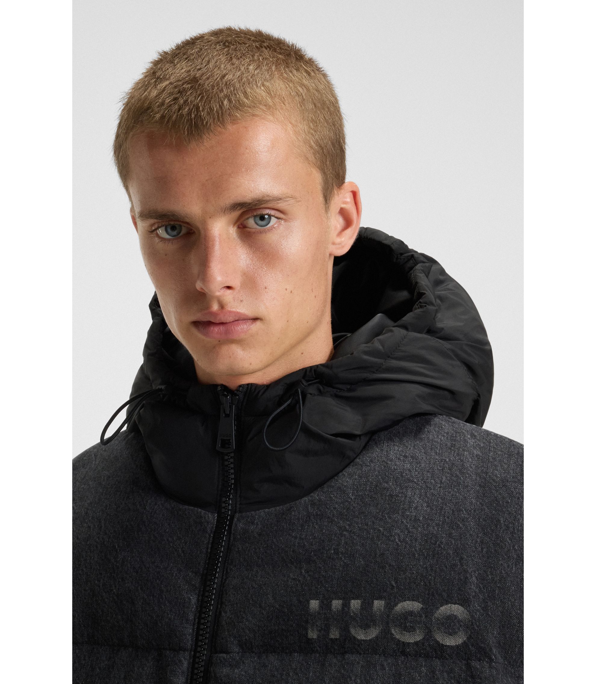 HUGO BOSS ジャケット　秋・冬用 HUGO BOSS (ヒューゴボス) フルジップ テディジャケット SLIMFIT