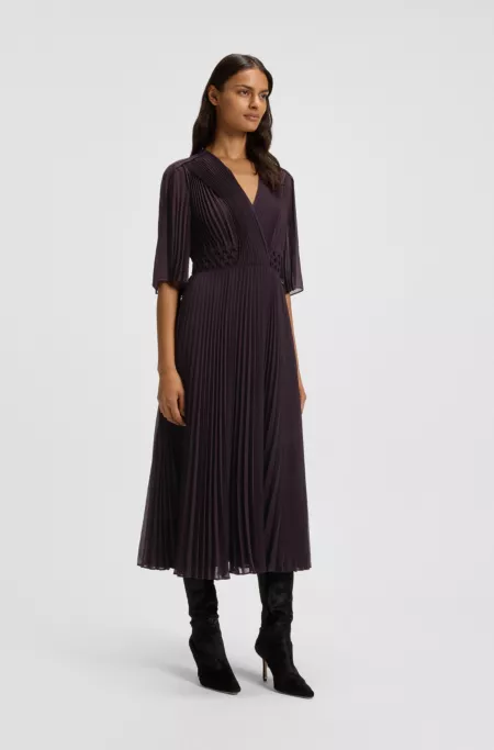 Plissé dress with waistband smocking