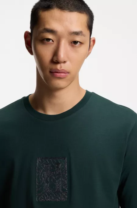 Embroidered-artwork T-shirt in cotton jersey