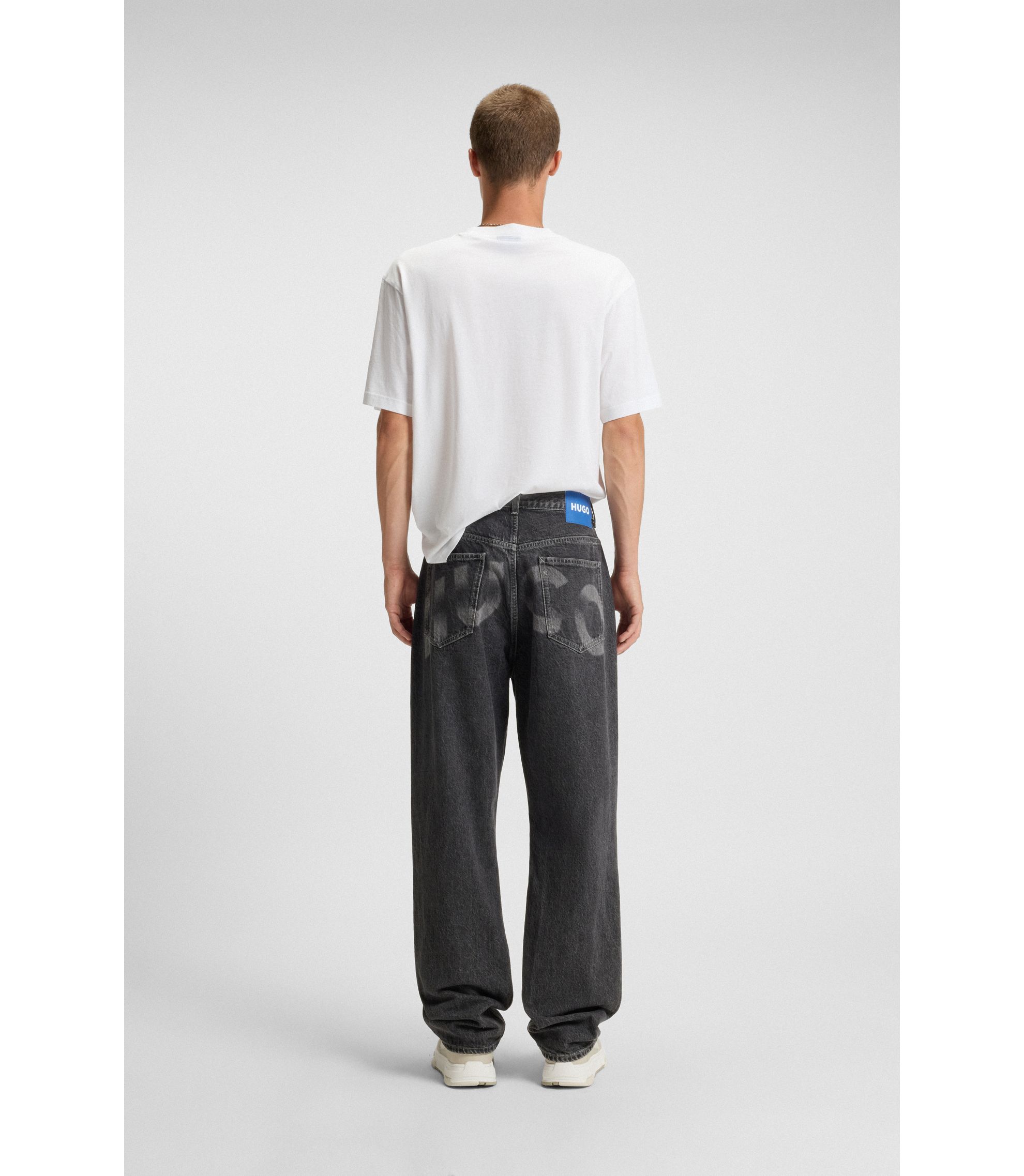 HUGO - Black baggy-fit jeans in rigid denim - Black