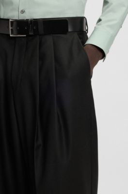 Pantalones de corte moderno en sarga de mezcla de lana, Negro