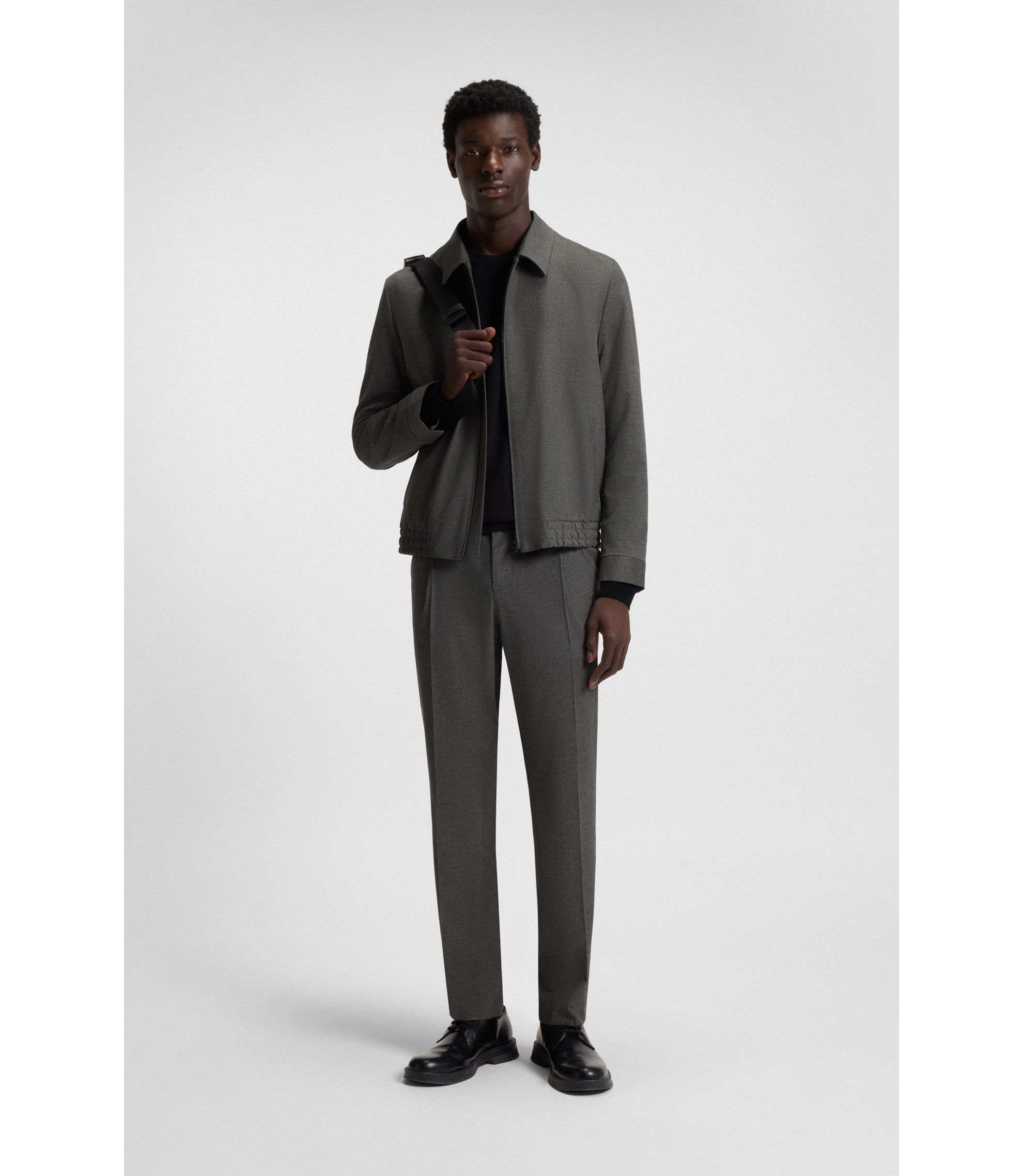 hbna50547290_034_300?wid=1980&