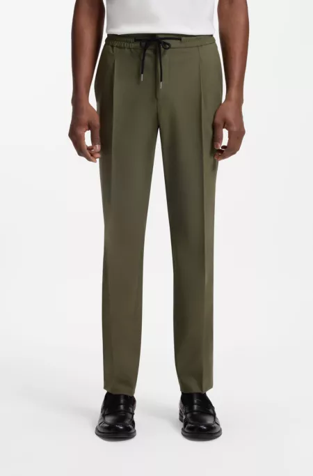 Slim-fit pants in a superflex wool blend