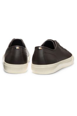Low-top trainers in grained faux leather, Dark Brown