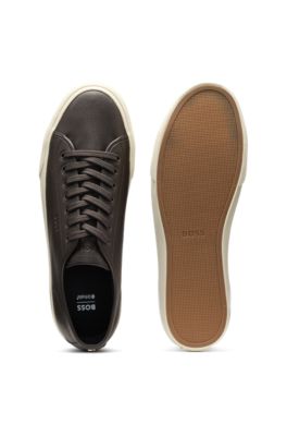 Low-top trainers in grained faux leather, Dark Brown