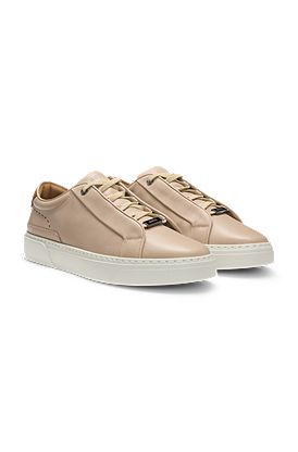 Suede-backtab trainers in leather