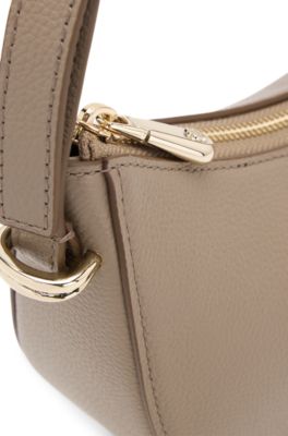 Bolso cruzado de piel granulada con monograma Double&nbsp;B, Marr&oacute;n claro