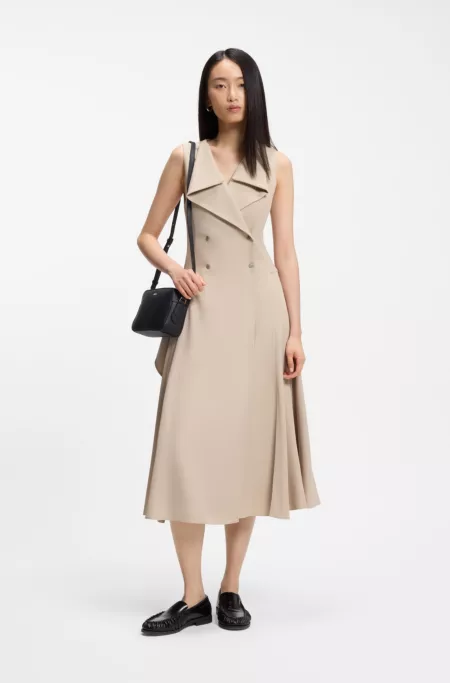 Crossbody bag in grained leather