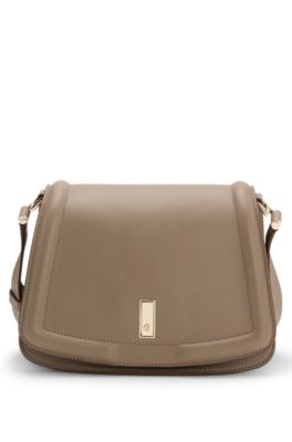 Bolso con solapa Ariell de piel granulada, Marr&oacute;n claro