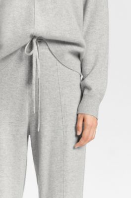 Pantalones de ch&aacute;ndal de cashmere con pu&ntilde;os, Gris claro
