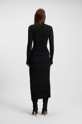 Geometric-pliss&eacute; top with long sleeves, Black