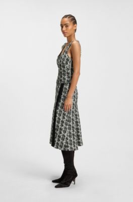 Vestido sin mangas en tweed con motivo de plumas, Fantas&iacute;a
