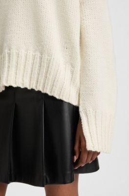 Knitted sweater with embroidered logo, White