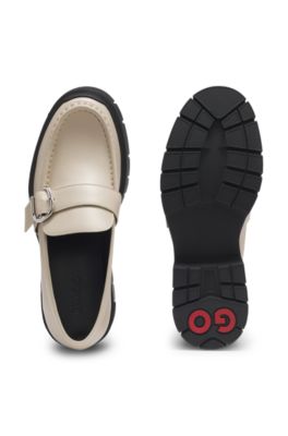 Mocasines de piel con correa de hebilla, Beige claro