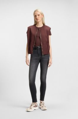 Baskets avec logo sur le contrefort et d&eacute;tails en mesh, Beige clair