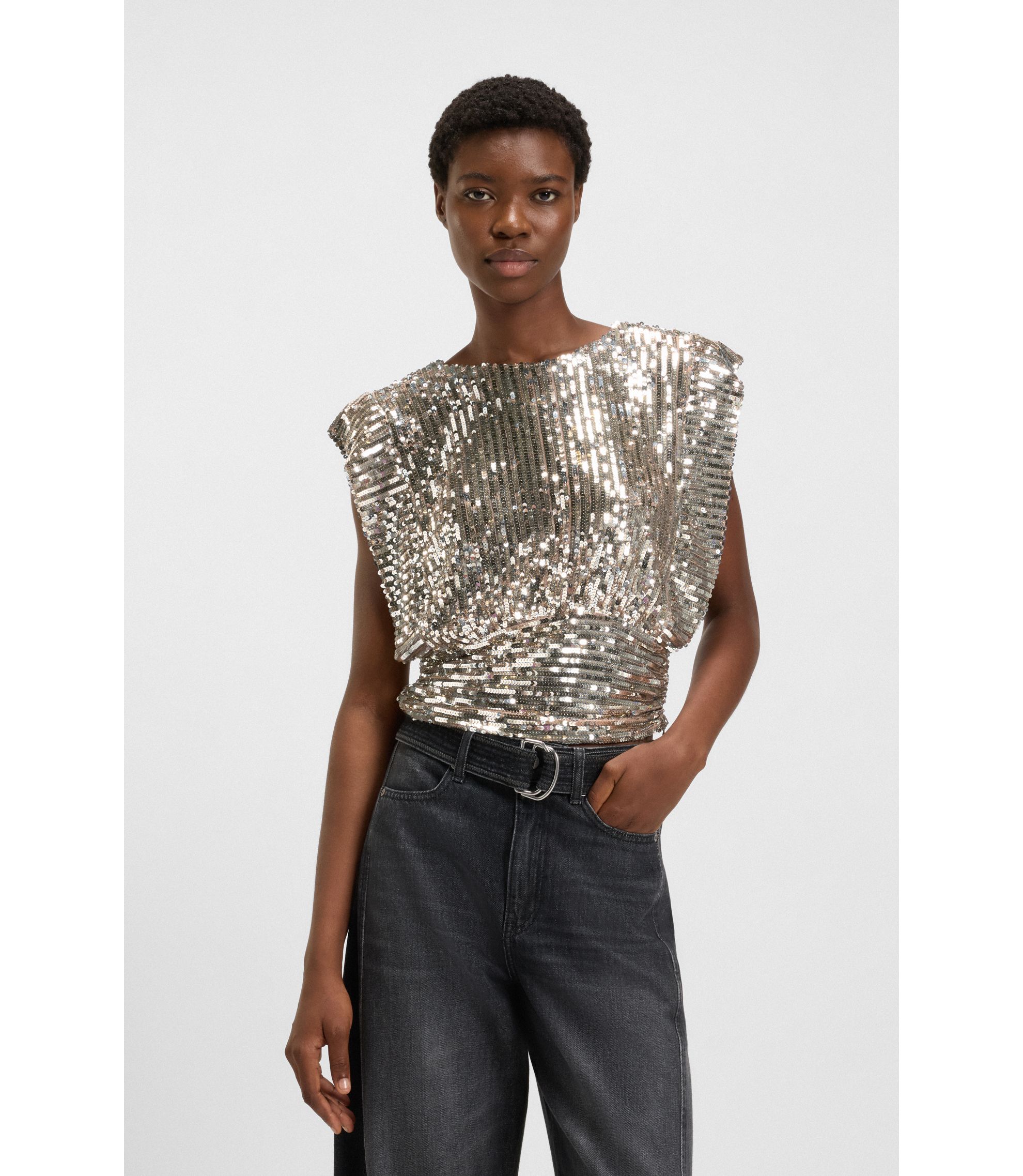 hbna50548318_800_350?wid=1980&