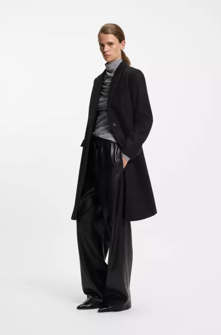 Wool coat in a regular fit