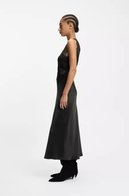 Lace-trim dress in seersucker satin