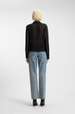 Blusa regular fit en crep&eacute; con rayas diplom&aacute;ticas de estr&aacute;s, Negro