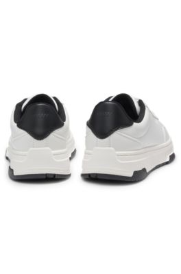 Deportivas de piel sint&eacute;tica con detalles de zigzag, Blanco