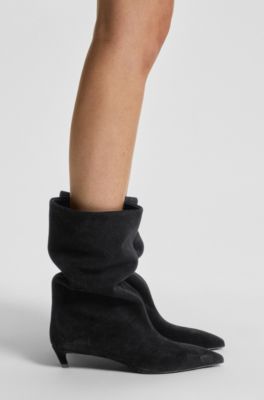 Kitten-heel tubo boots in suede, Black