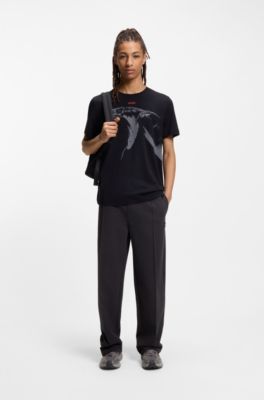Deportivas de diferentes materiales con etiqueta con logo, Gris oscuro