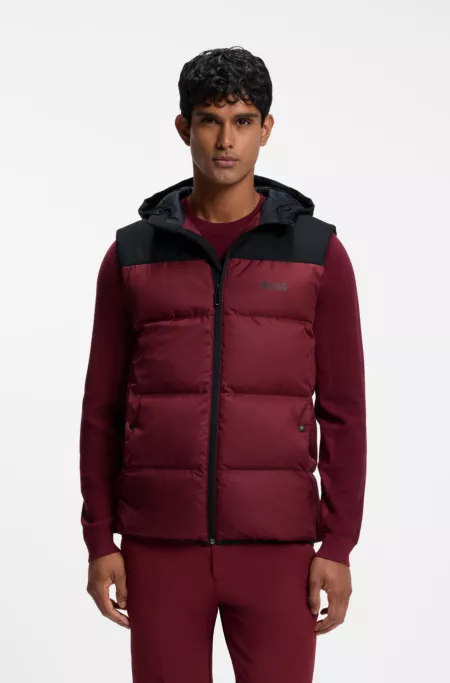 Water-repellent hooded vest with down filling