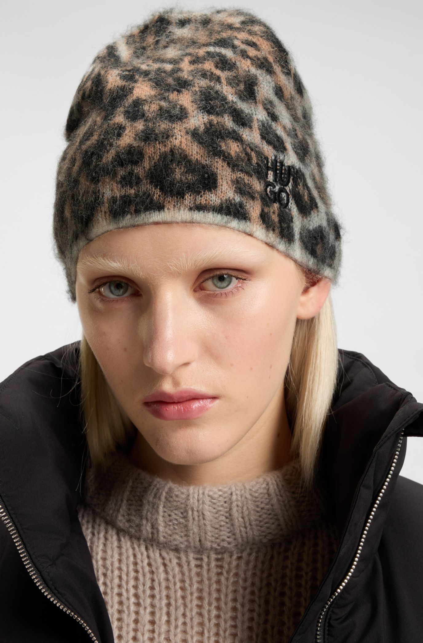 HUGO - Leopard-jacquard beanie hat - Patterned