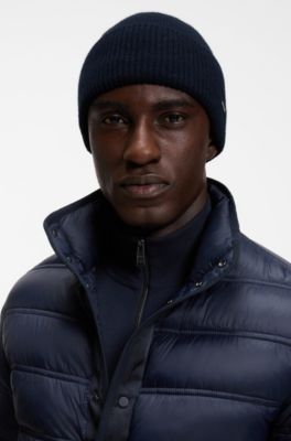 Bonnet en maille de cachemire avec plaquette logo m&eacute;tallique, Bleu fonc&eacute;